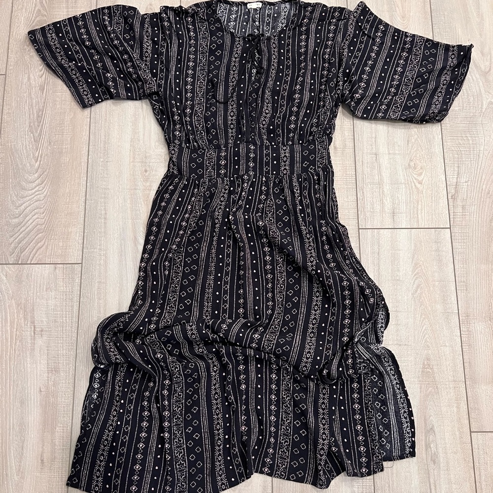 Dress. Keyhole front with string tie.